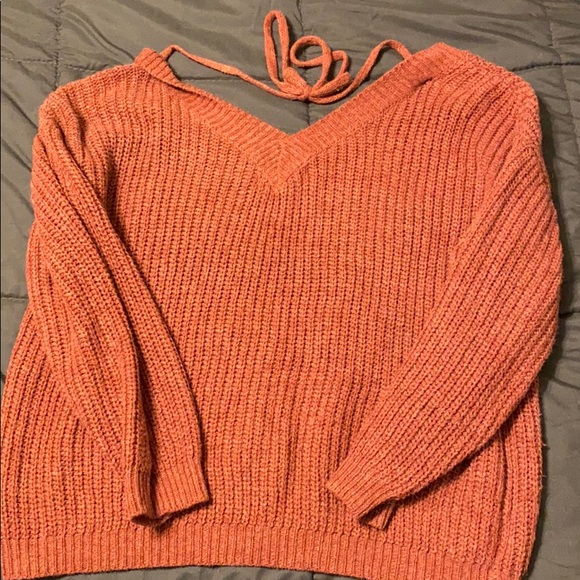 Cropped sweater - Picture 2 of 3